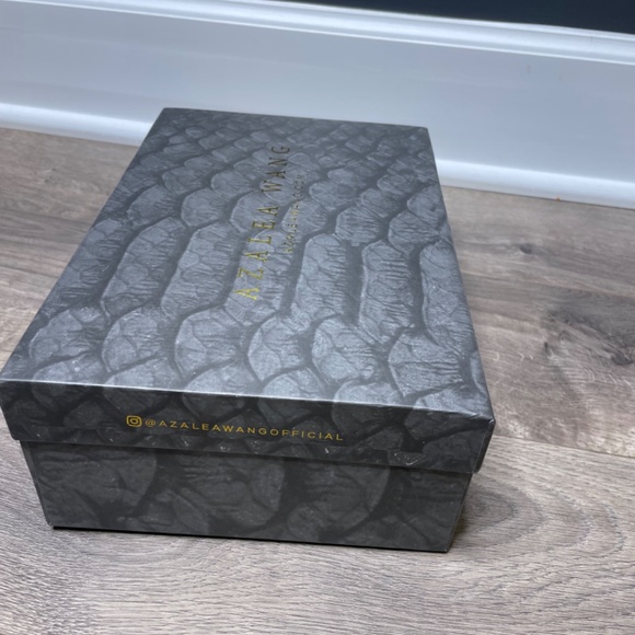 RHINESTONE STILETTO SANDAL IN BLACK - Picture 8 of 8